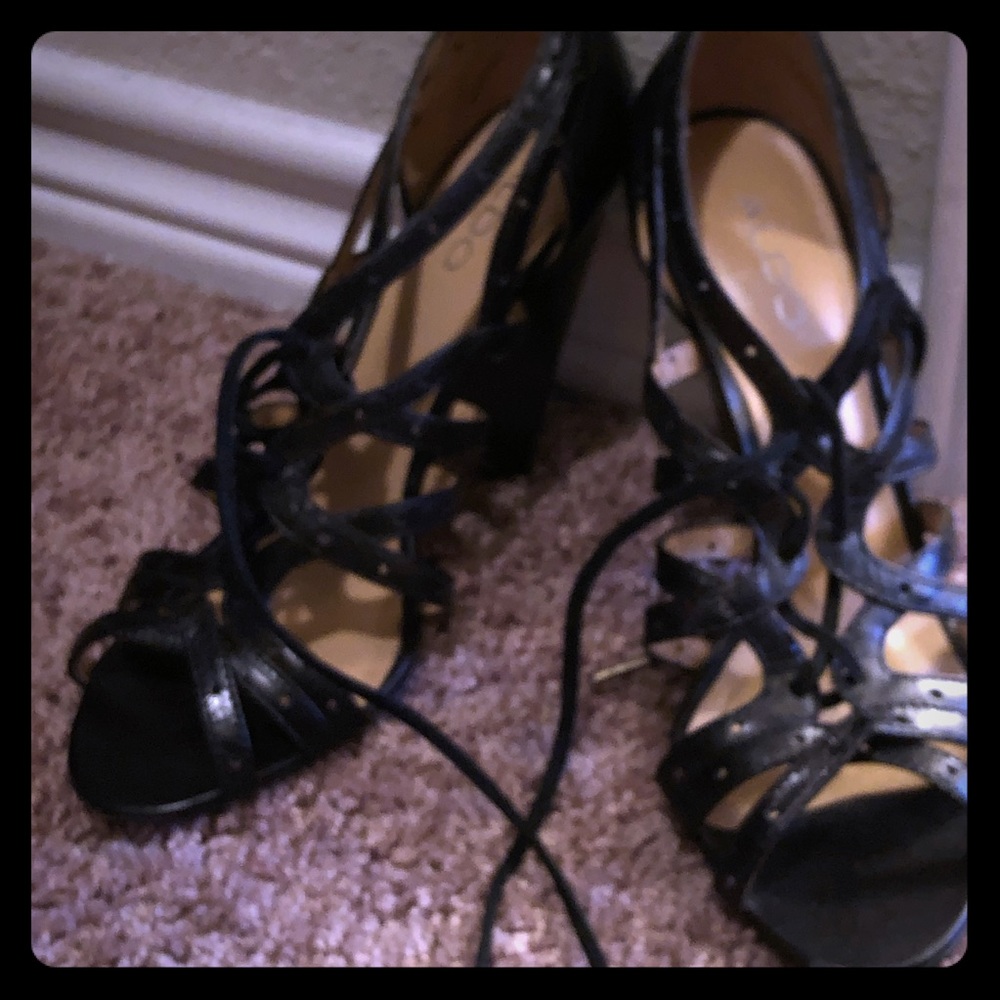 Aldo black leather lace up wedge 9M